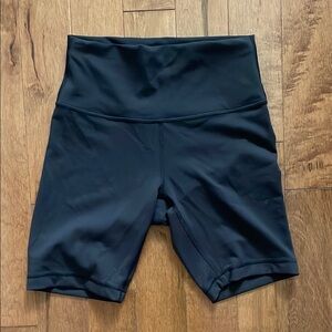 Lululemon Wunderunder 8” bike shorts size 6